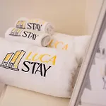 Apartment Luca Darsena Viale Papiniano Mailand